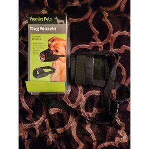 Dog Muzzle Size Medium NWT